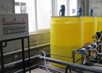 水处理系统有哪些全自动加药装置？